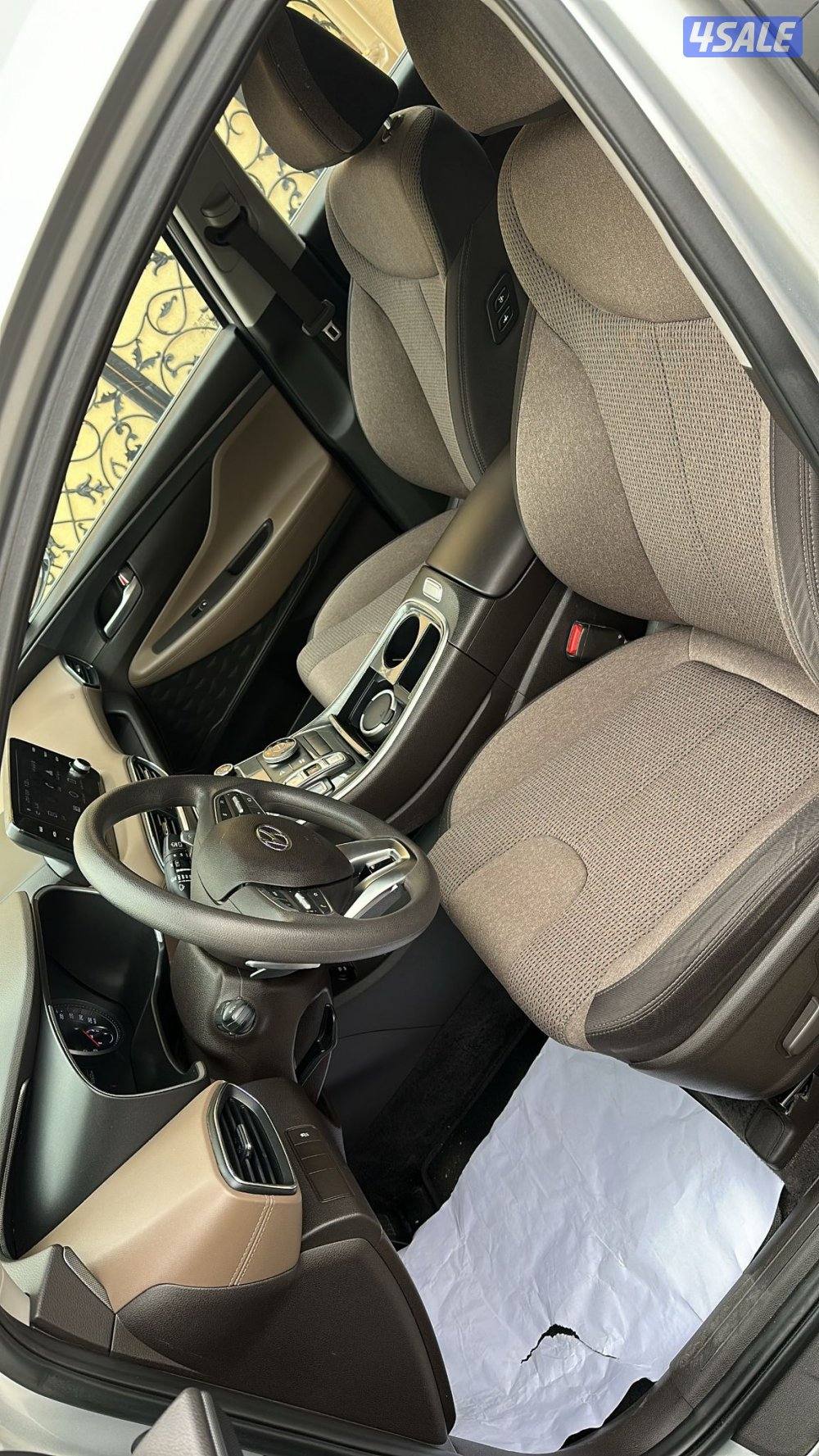 لبيع سنتافي 2023 شرط الفحص صبغ الوكاله كامل الموصفات 6  سلندر4