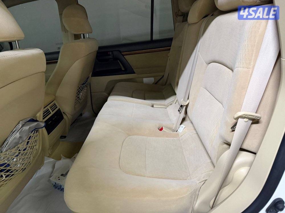 للبيع موديل2017 وارد الوكاله عداد215شرط الفحص5