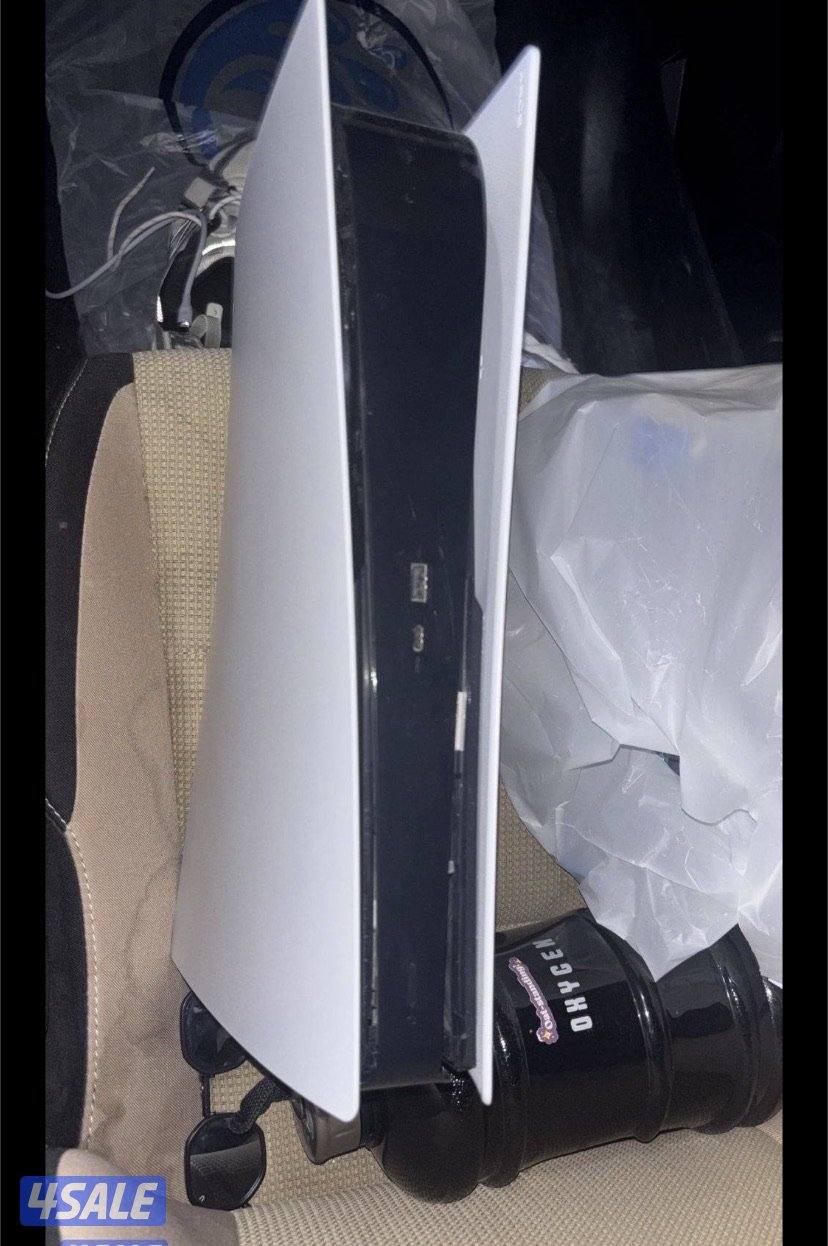 عندك اي شي يخص السوني والاكس بوكس كلمنا وابشر بل خير حتى لو تبي تشتري7