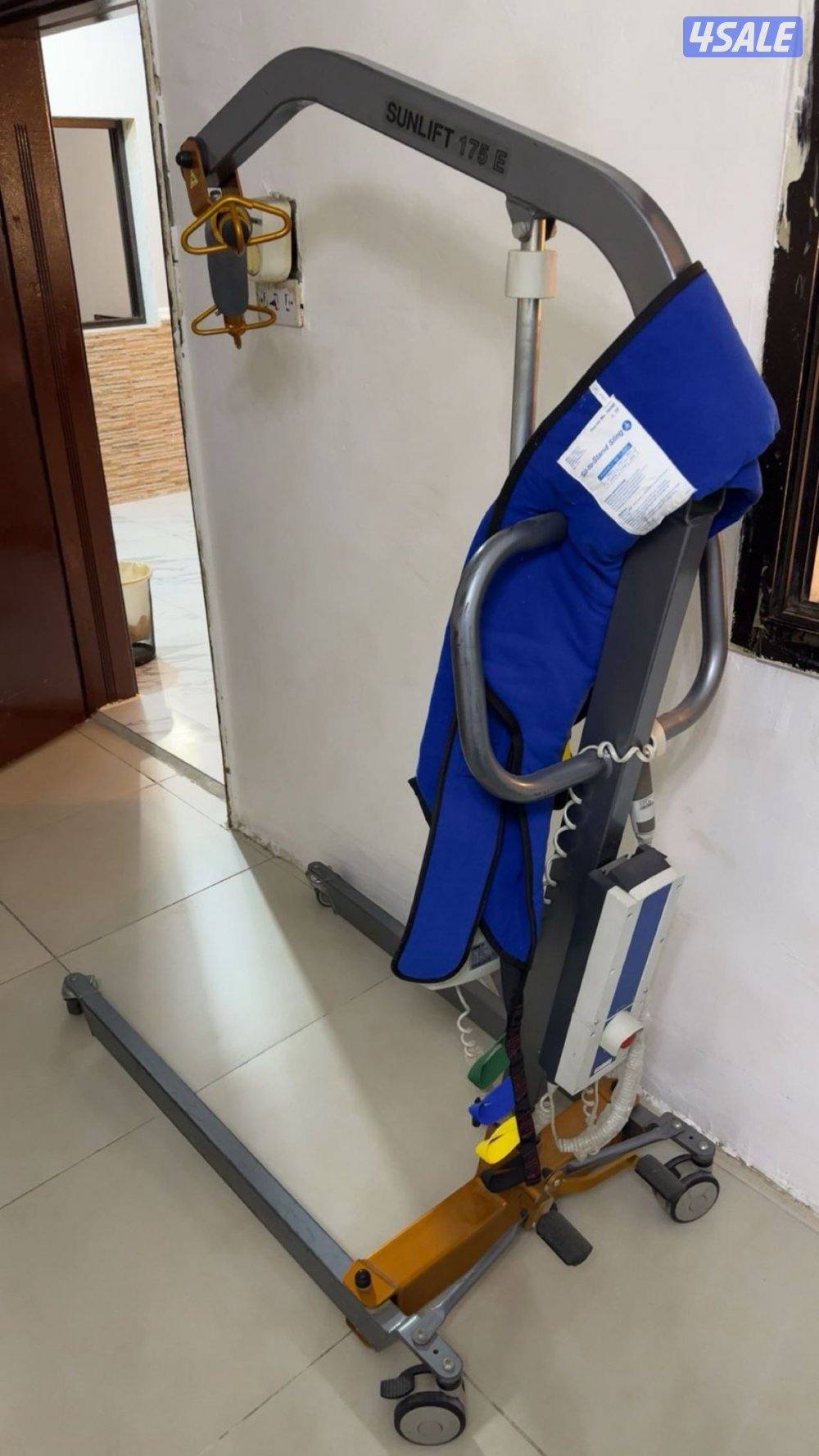 للبيع رافعه لكبار السن وذوي الاحتياجات الخاصه1