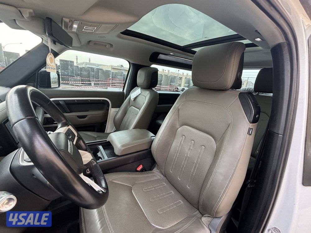 Land Rover Defender P400 / 90 V6 model 20214