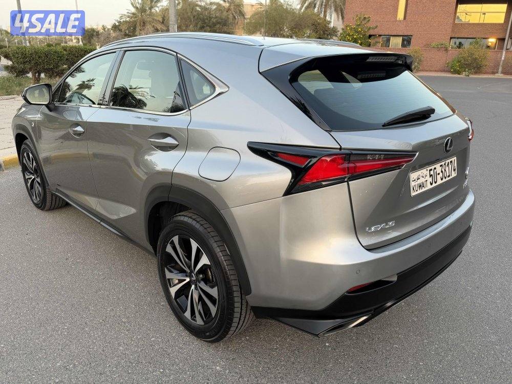 لكزسF SPORT  300NXصبغ وكالة عداد 70 الف2