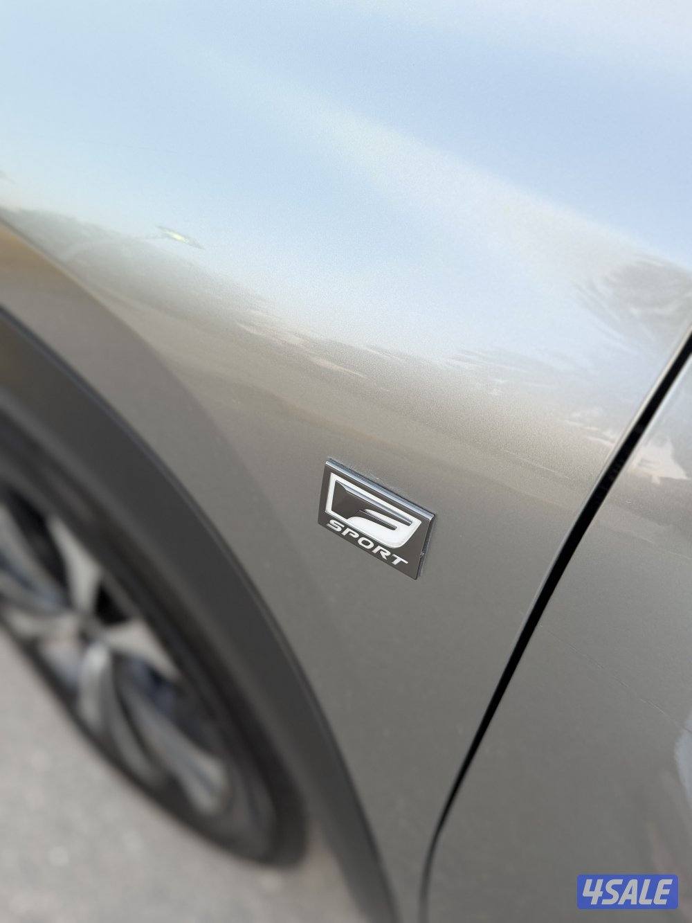 لكزسF SPORT  300NXصبغ وكالة عداد 70 الف6