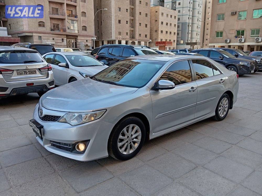 للبيع كامري GLX موديل 20122