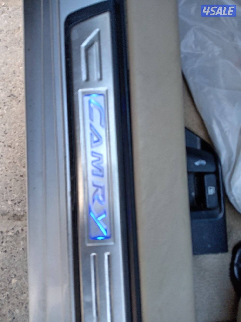 للبيع كامري GLX موديل 201212