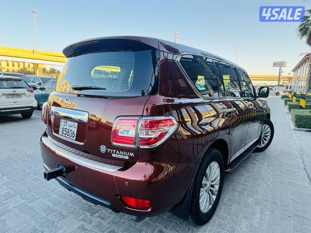 Nissan Patroal LE model 2019 V810