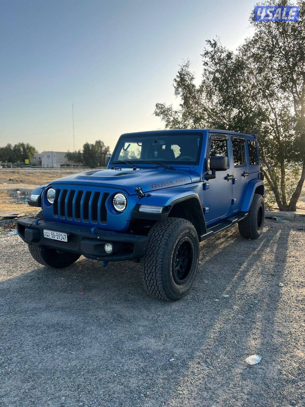 للبيع رانقلر نضيفه جداا لون مميز إضافات مميزه3