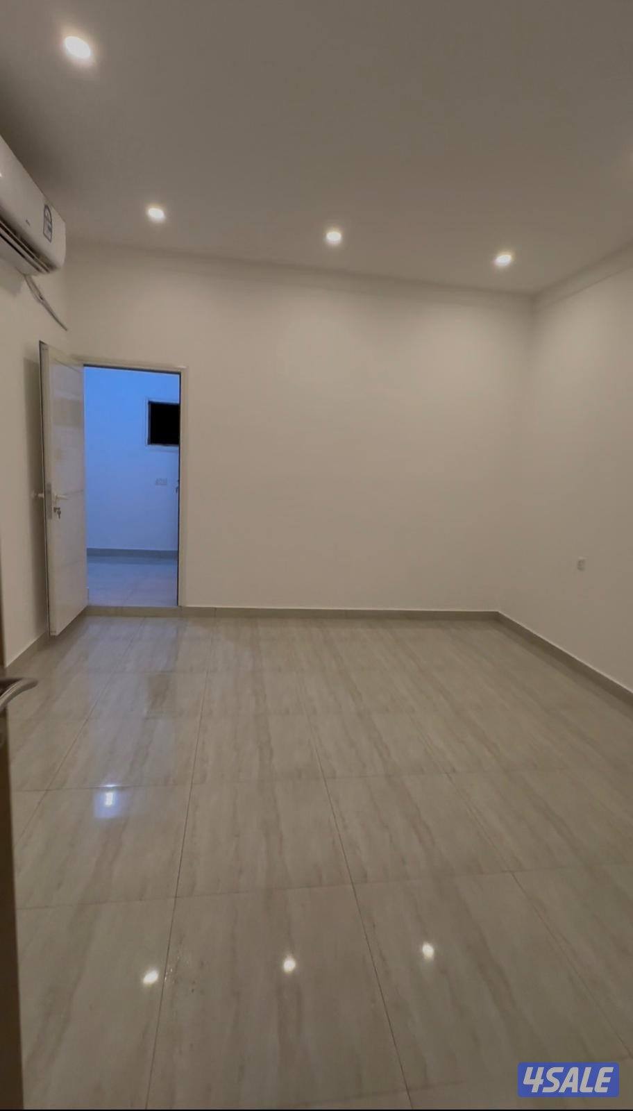 للايجار شقة / مطلوب معاريس كويتين0