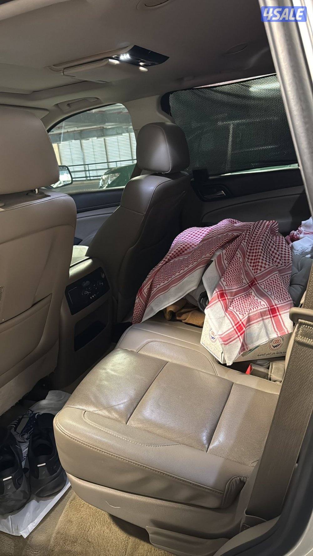 للبيع او للبدل يوكن ٢٠١٥ slt ماشي ١٧٧ الف صبغ وكاله شرط الفحص فل ابشن1