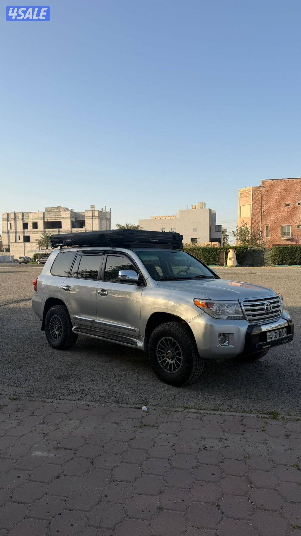 للبيع لاندكروزر 2013 جي اكس آر مجهز ومحول للرحلات بحالة جيدة10