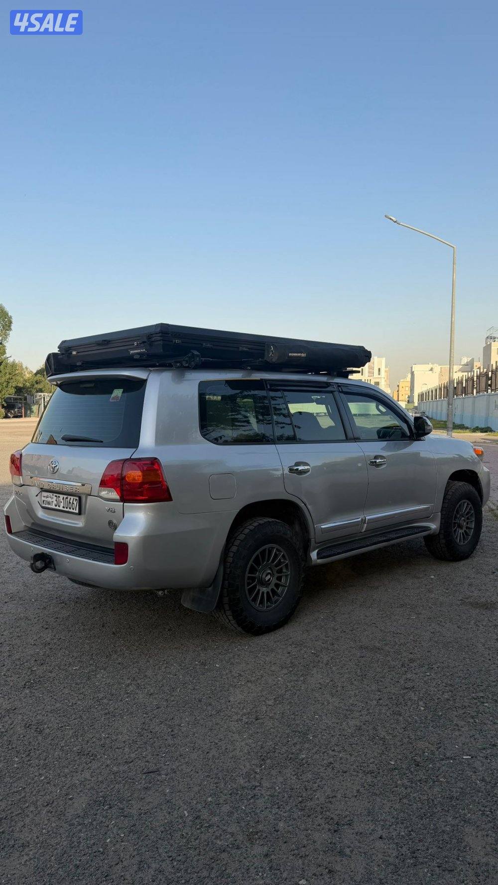 للبيع لاندكروزر 2013 جي اكس آر مجهز ومحول للرحلات بحالة جيدة12