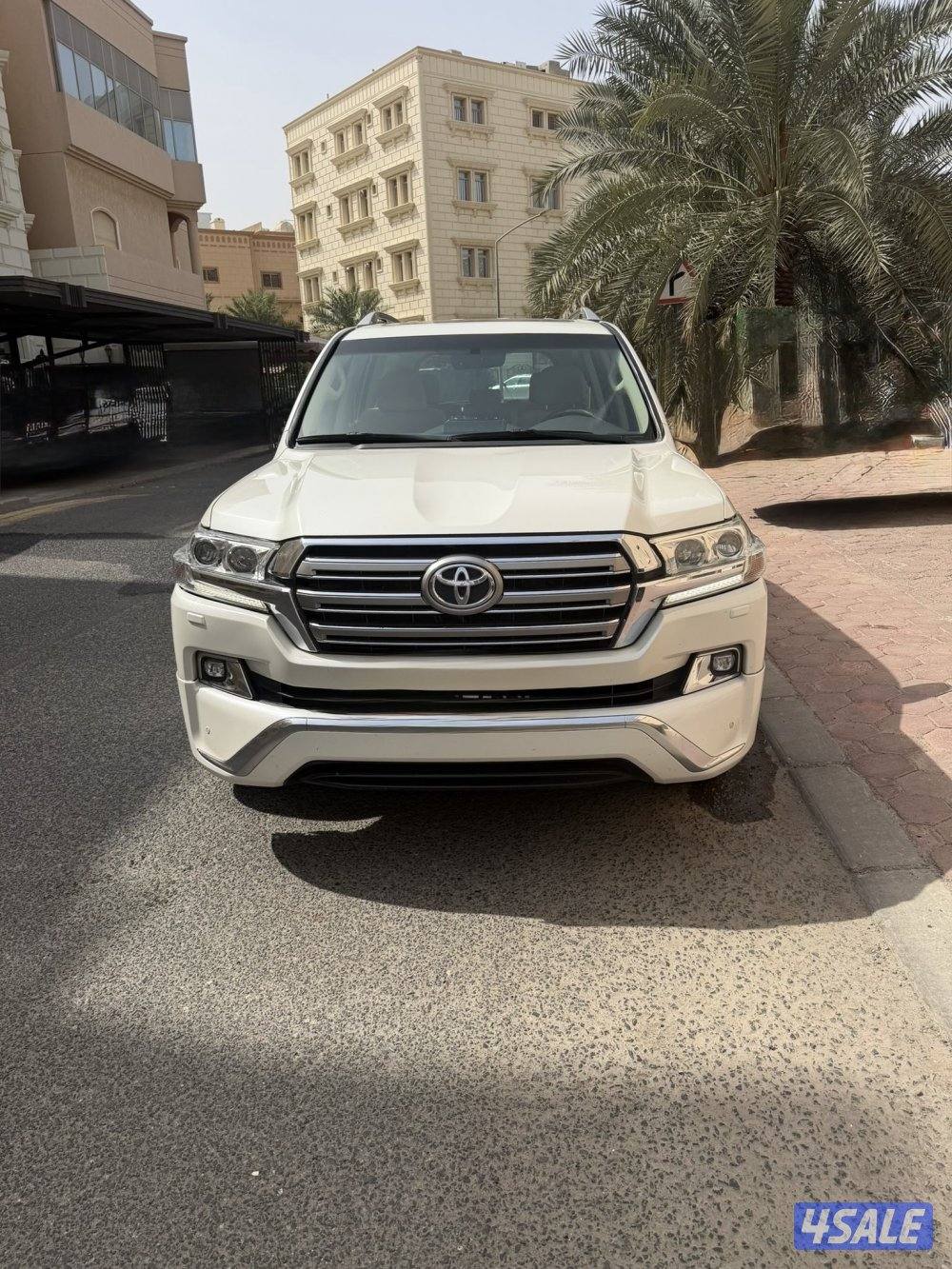 لاند كروزر GXR 20182