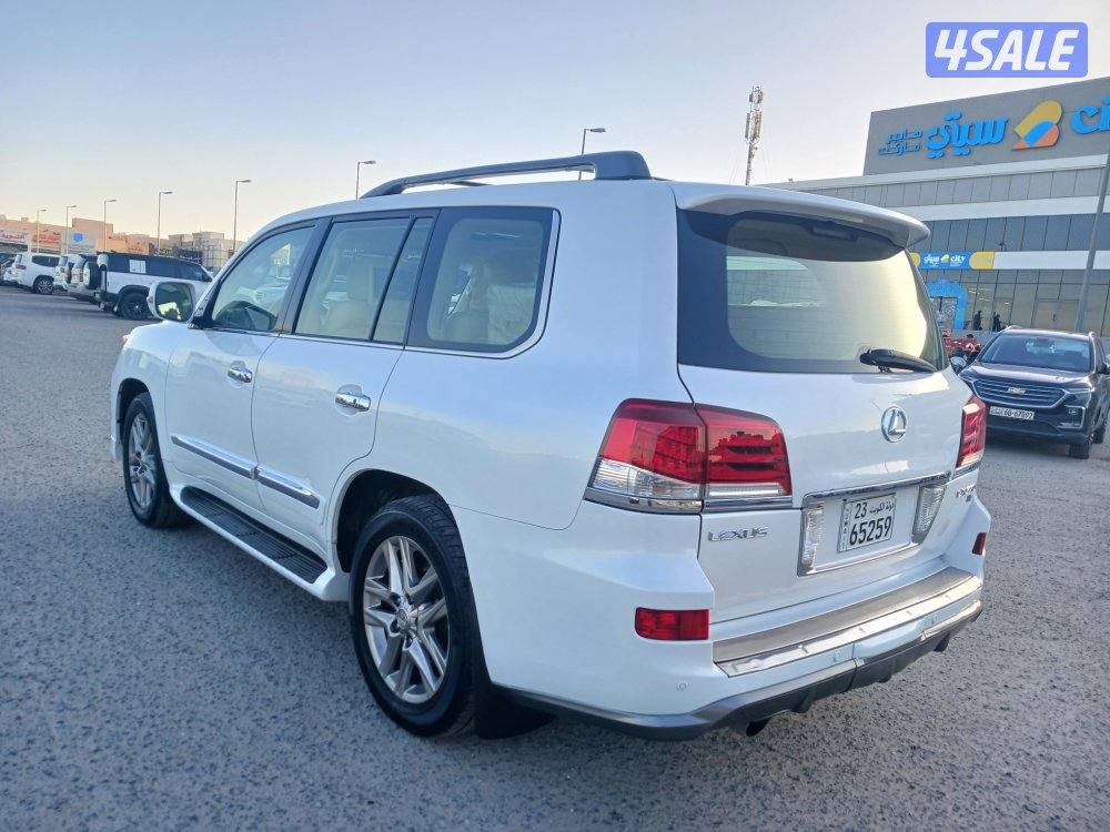 جيب لكزس LX570 موديل 2014 سبورت4