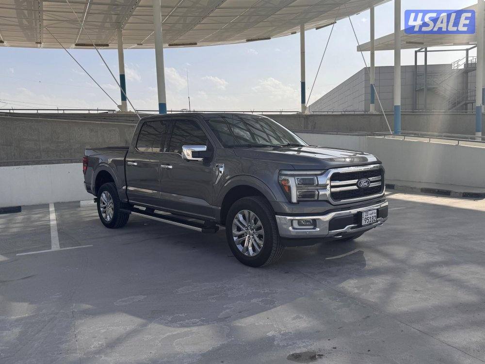 للبيع فورد لأريت موديل 2024 الغانم v8 صبغ الوكالة عداد 6 الاف كم2