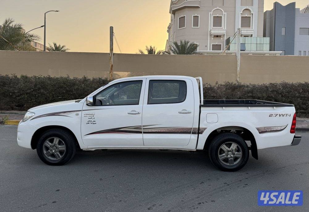 هايلكس 2009 صبغ الوكاله بحاله ممتازه جداً3