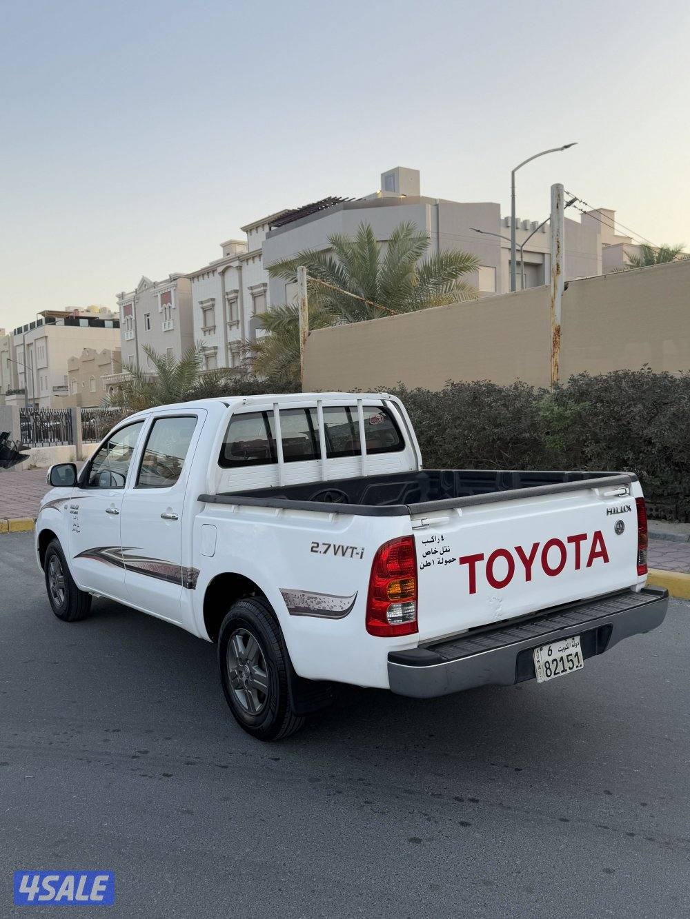 هايلكس 2009 صبغ الوكاله بحاله ممتازه جداً4