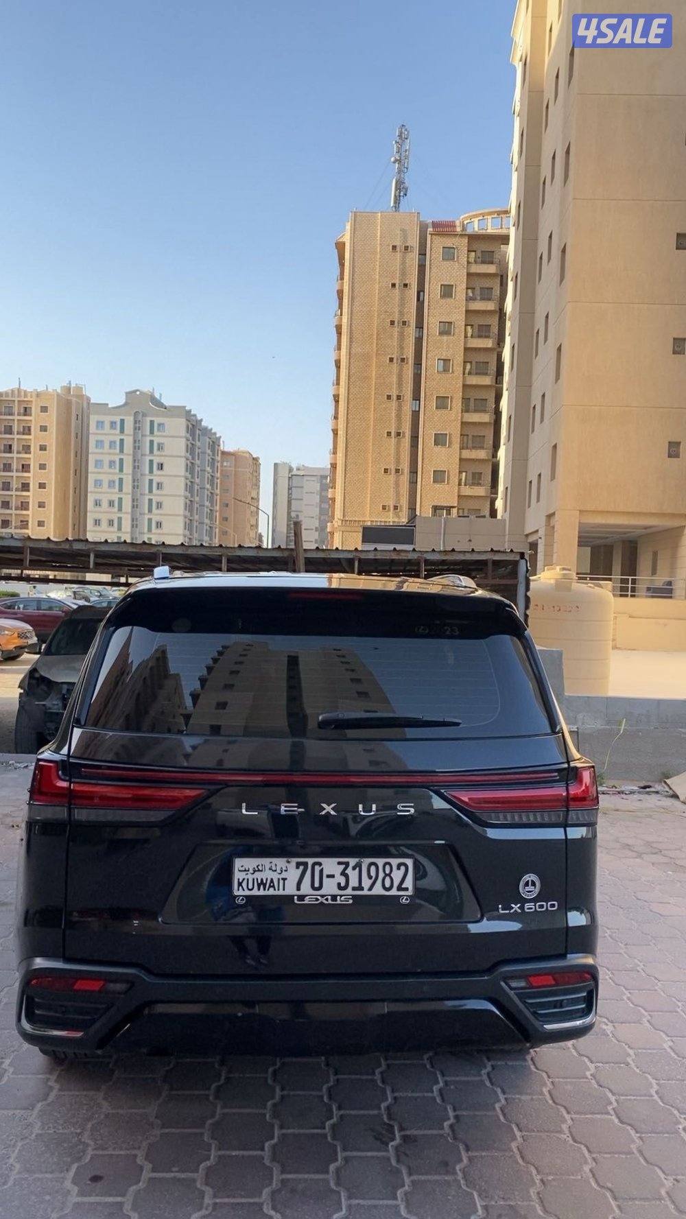 لكزس LX  بحاله الوكاله عداد 126 الف فحص بالكامل1