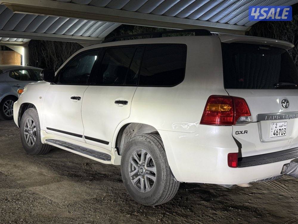 الي يدور النظيف للبيع لاند كروز 2009 G مجدد2015 سلندر63