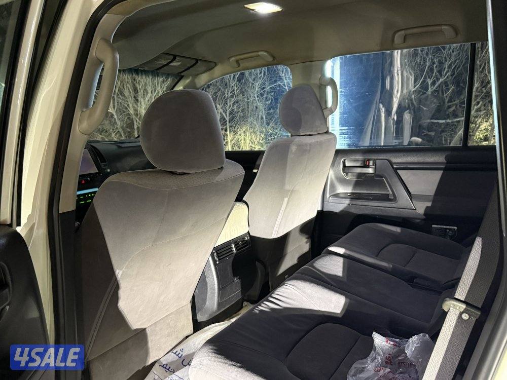 الي يدور النظيف للبيع لاند كروز 2009 G مجدد2015 سلندر65