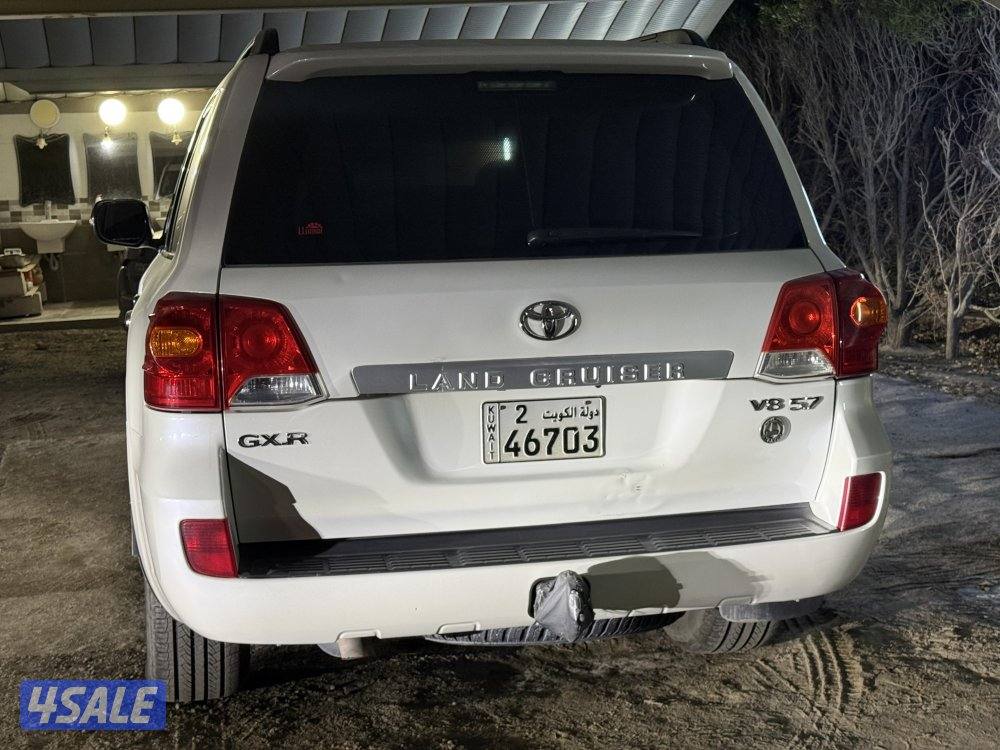 الي يدور النظيف للبيع لاند كروز 2009 G مجدد2015 سلندر67