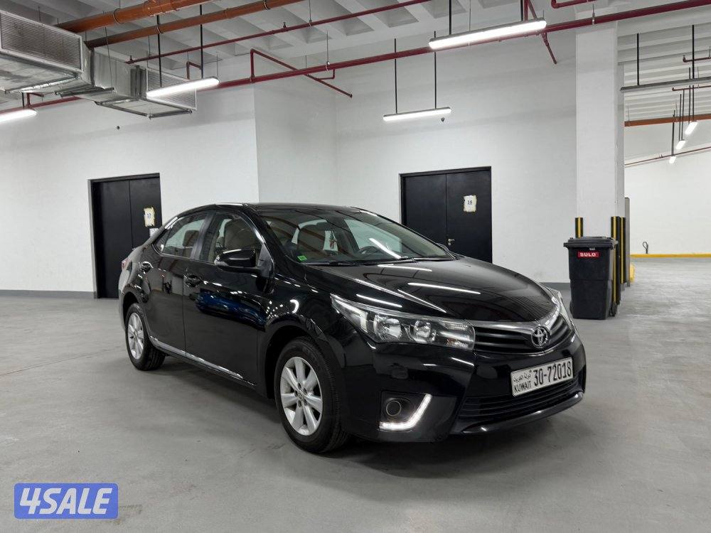 كورلا صبغ الوكاله موديل 2015 كامل المواصفات عداد قليل بحالة الوكاله3