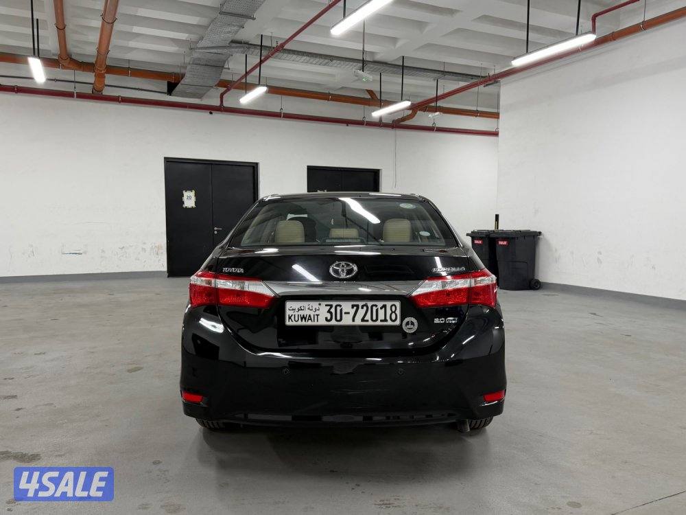 كورلا صبغ الوكاله موديل 2015 كامل المواصفات عداد قليل بحالة الوكاله8