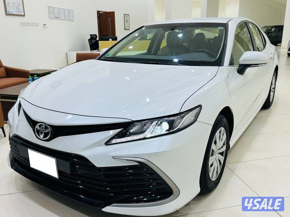 للبيع تويوتا كامري LE  2.5موديل 20241