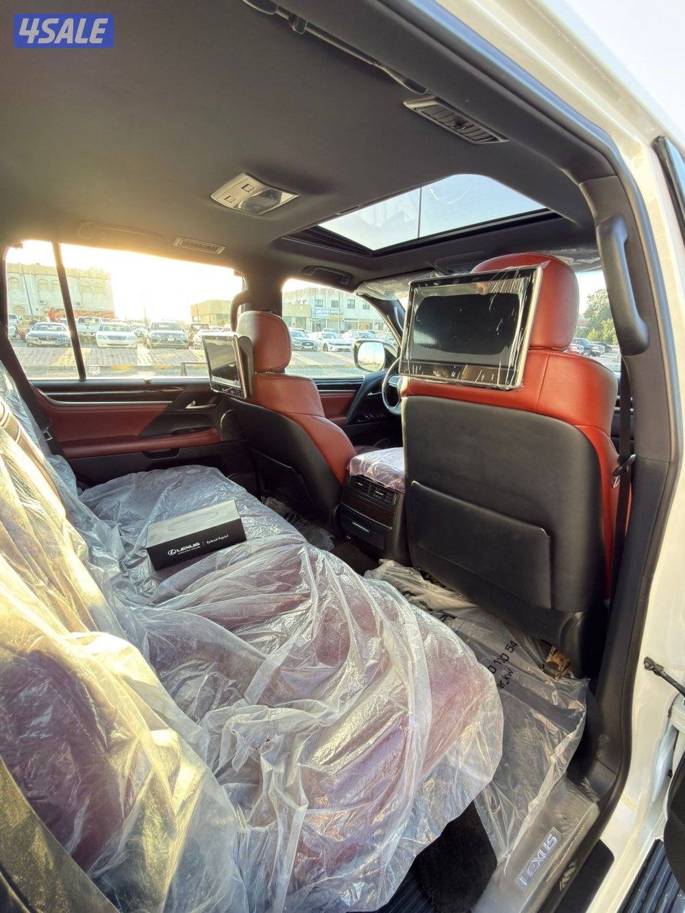 للبيع لكزس LX570  موديل 2017 عداد 183 الف12