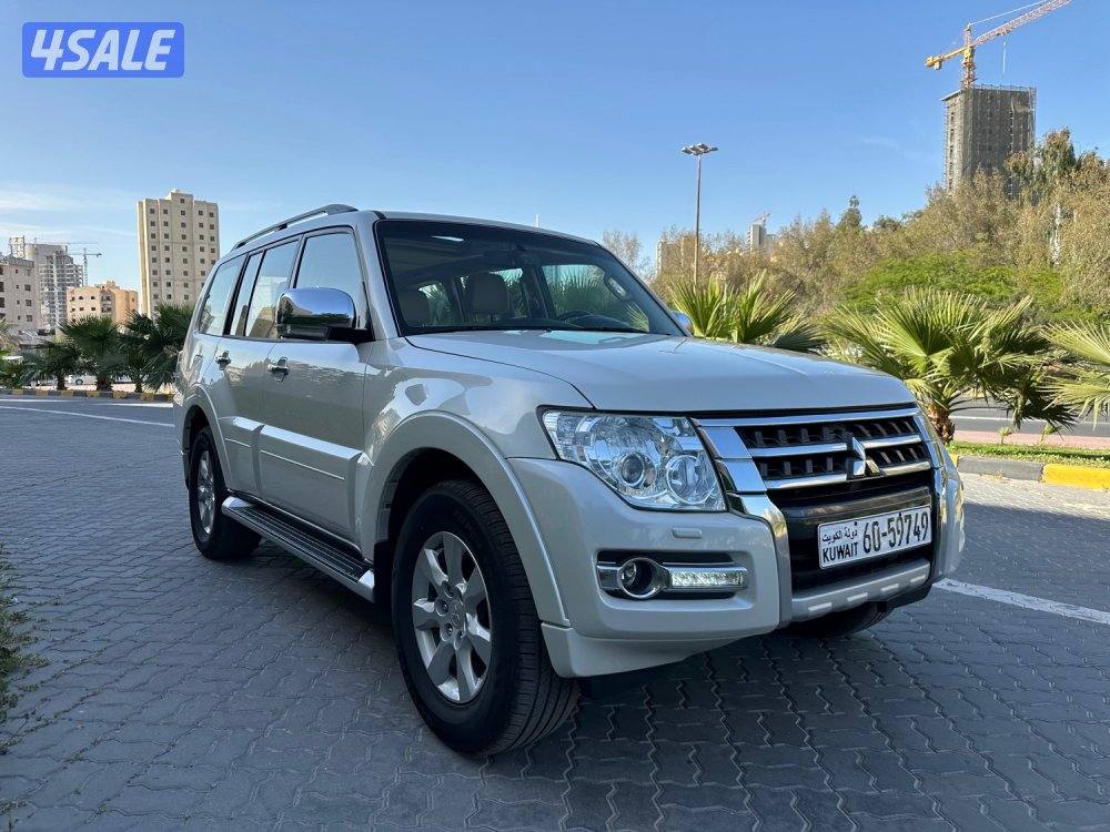 للبيع باجيرو مكينة صغيرة كامل المواصفات0