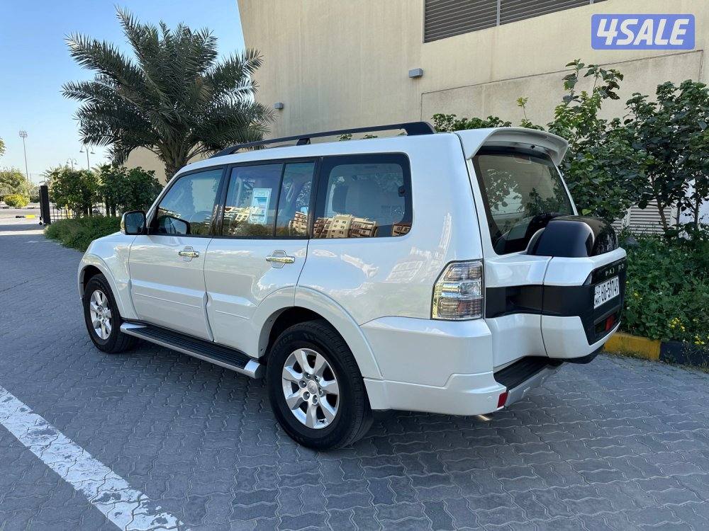 للبيع باجيرو مكينة صغيرة كامل المواصفات4