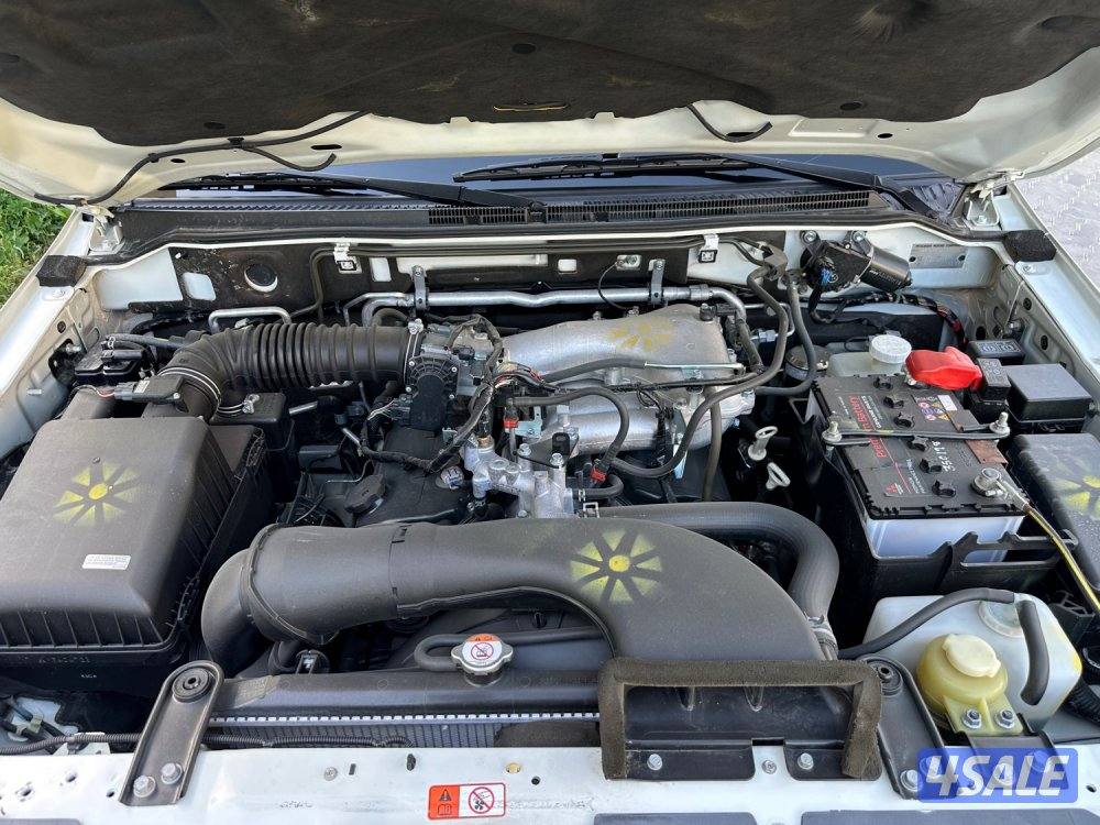 للبيع باجيرو مكينة صغيرة كامل المواصفات10