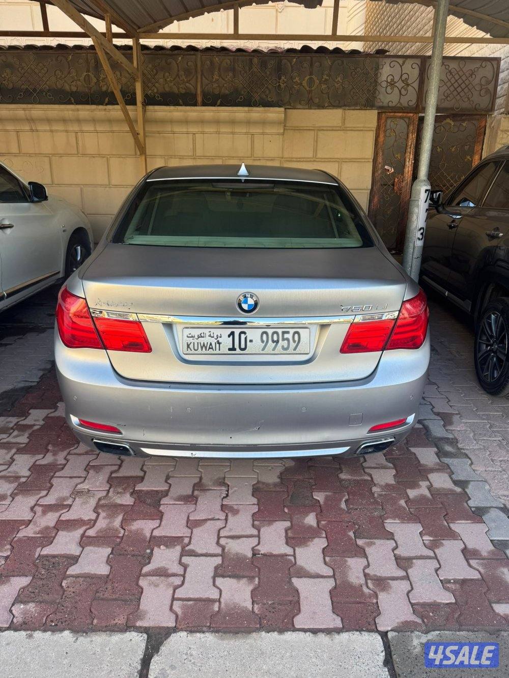 bmw 750Li / 20100