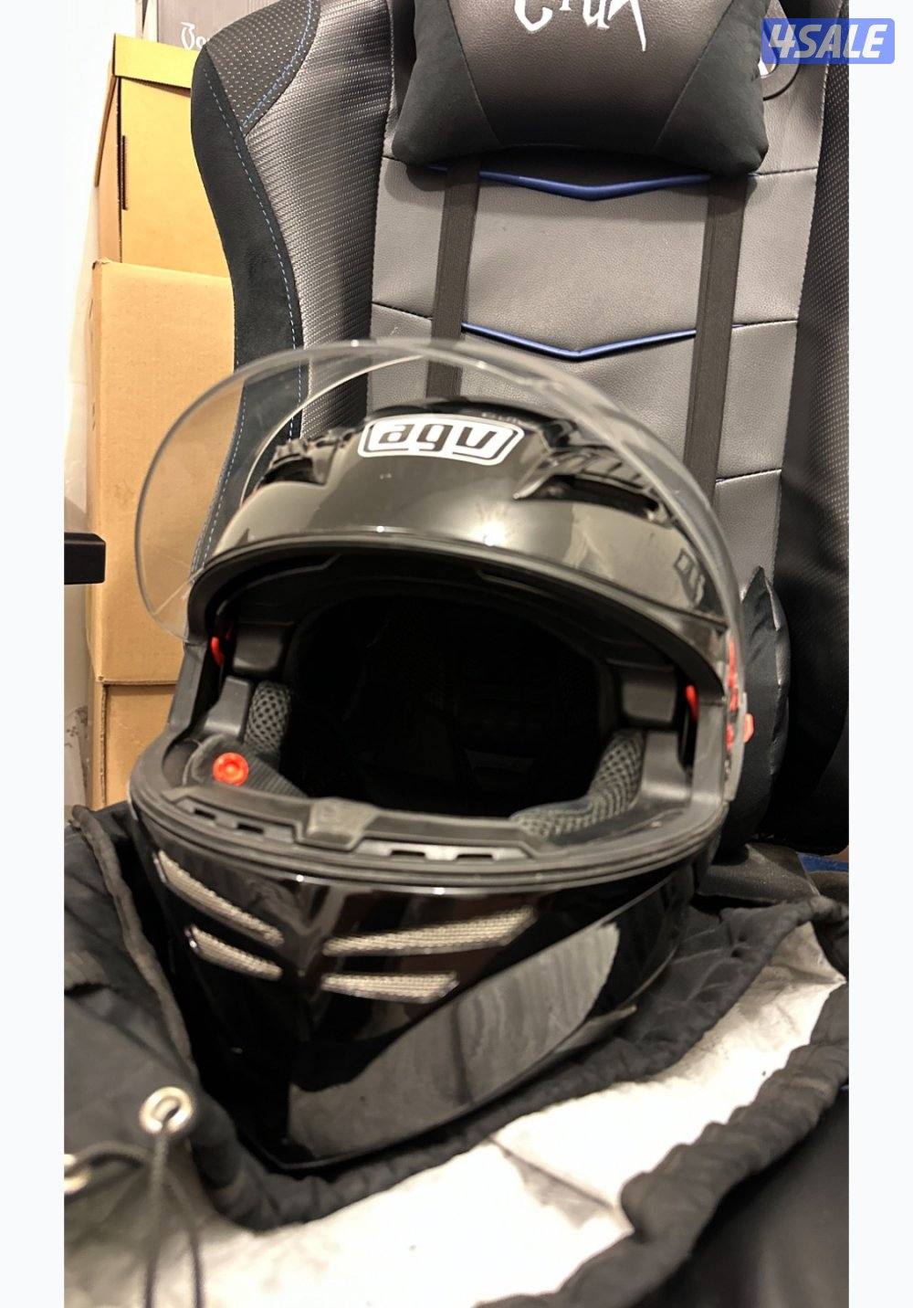 للبيع خوذة سيكل استخدام خفيف وجاكيت سيكل0