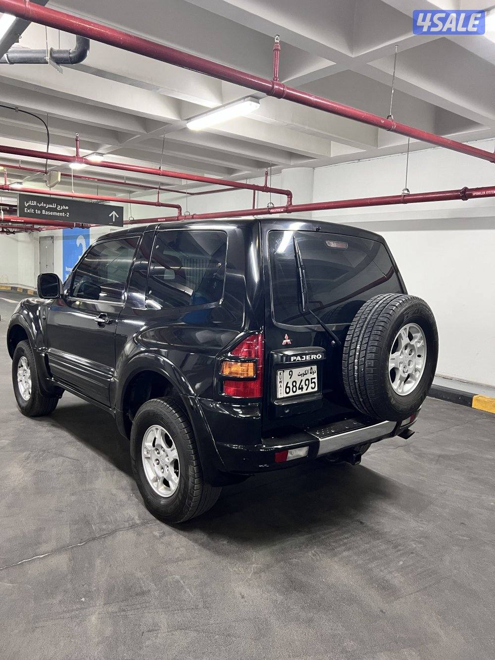 ميتسوبيشي باجيرو ربع4