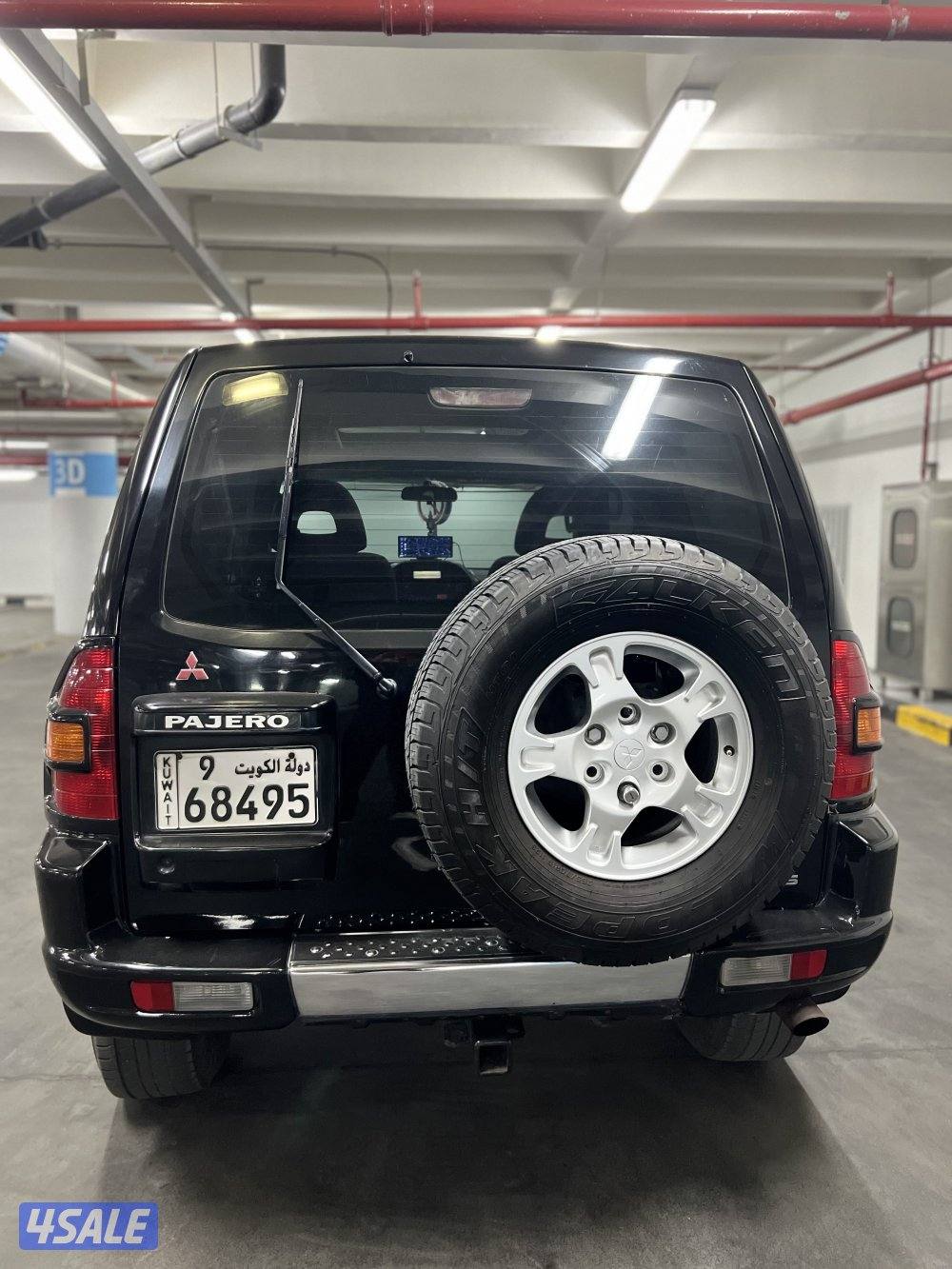 ميتسوبيشي باجيرو ربع9
