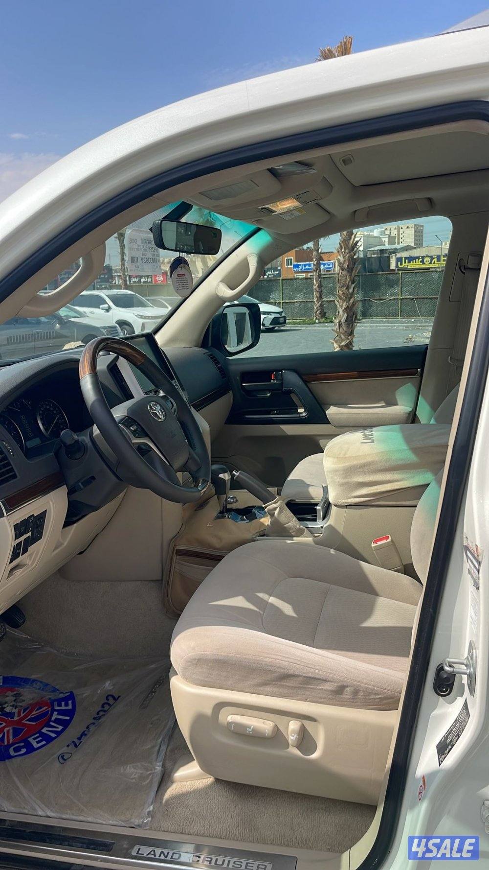 لاندكروز موديل 2018 صبغ الوكاله عداد ٣٣٠4