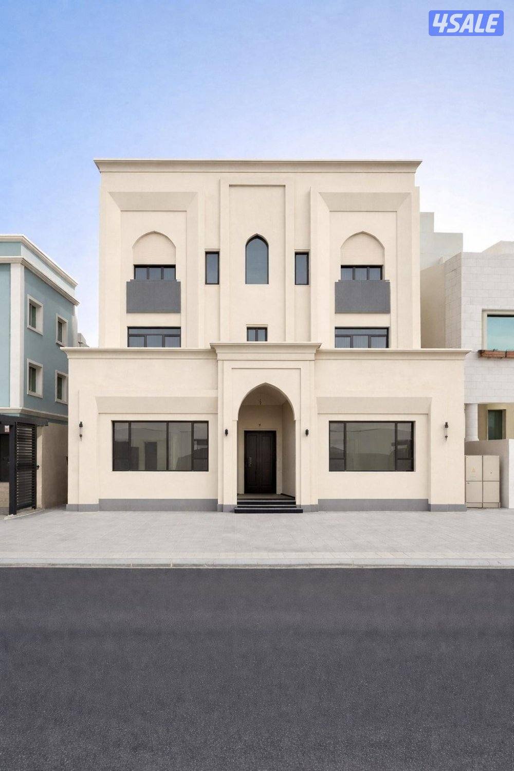 للبيع فيلا في جنوب عبدالله المبارك0