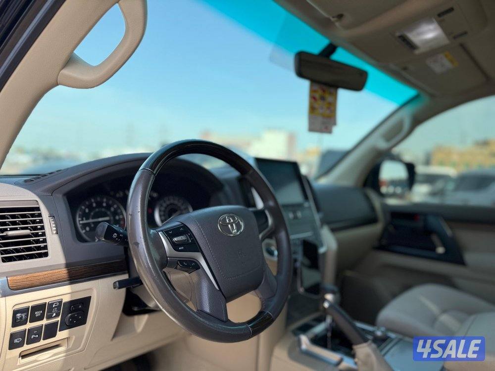 لاندكروزر 2019 صبغ الوكاله ( بحاله نادره )5