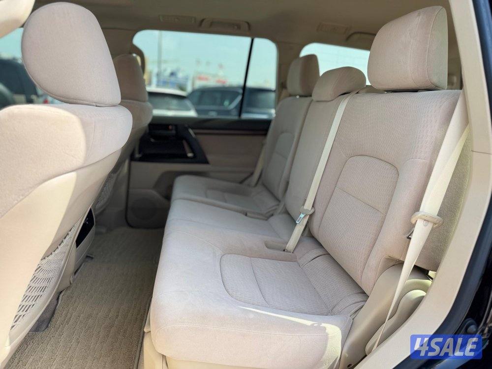 لاندكروزر 2019 صبغ الوكاله ( بحاله نادره )6