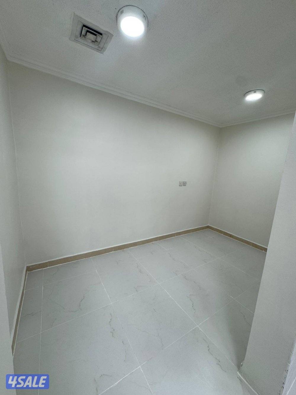 للأيجار بيت كامل (جابر الاحمد)1