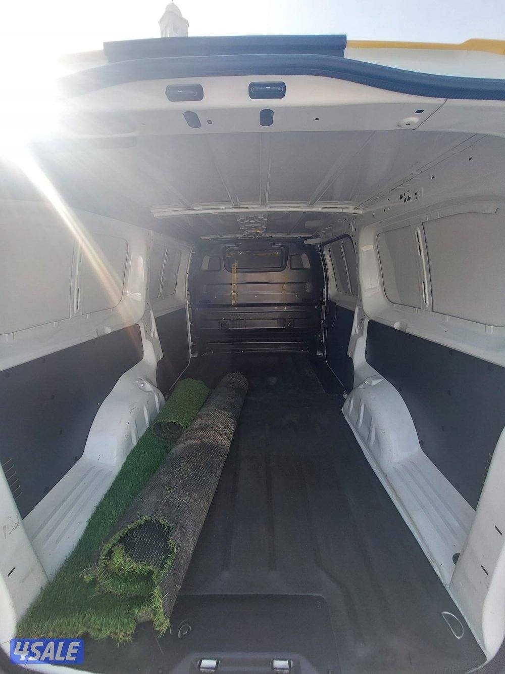 بيجو إكسبريت 20226