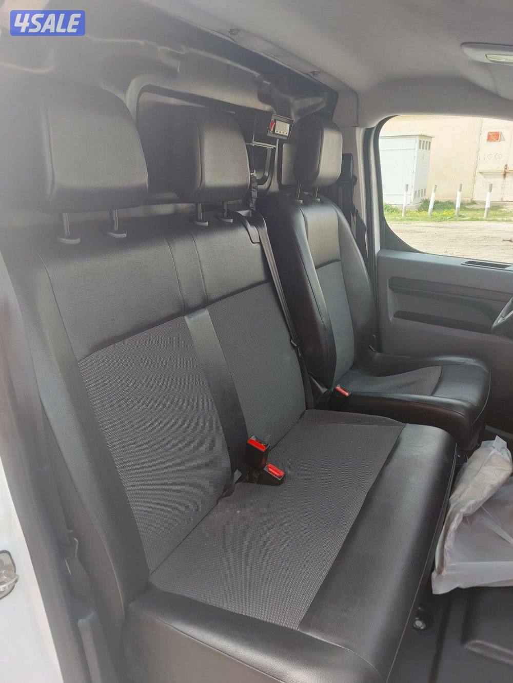 بيجو إكسبريت 20228