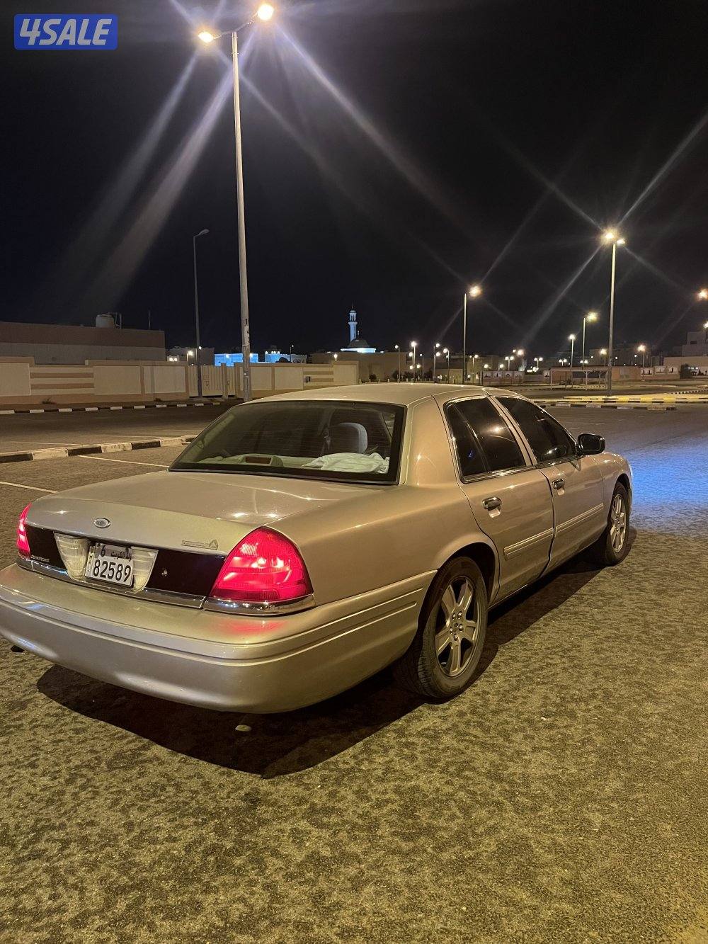 فورد فكتوريا ٢٠١٠3