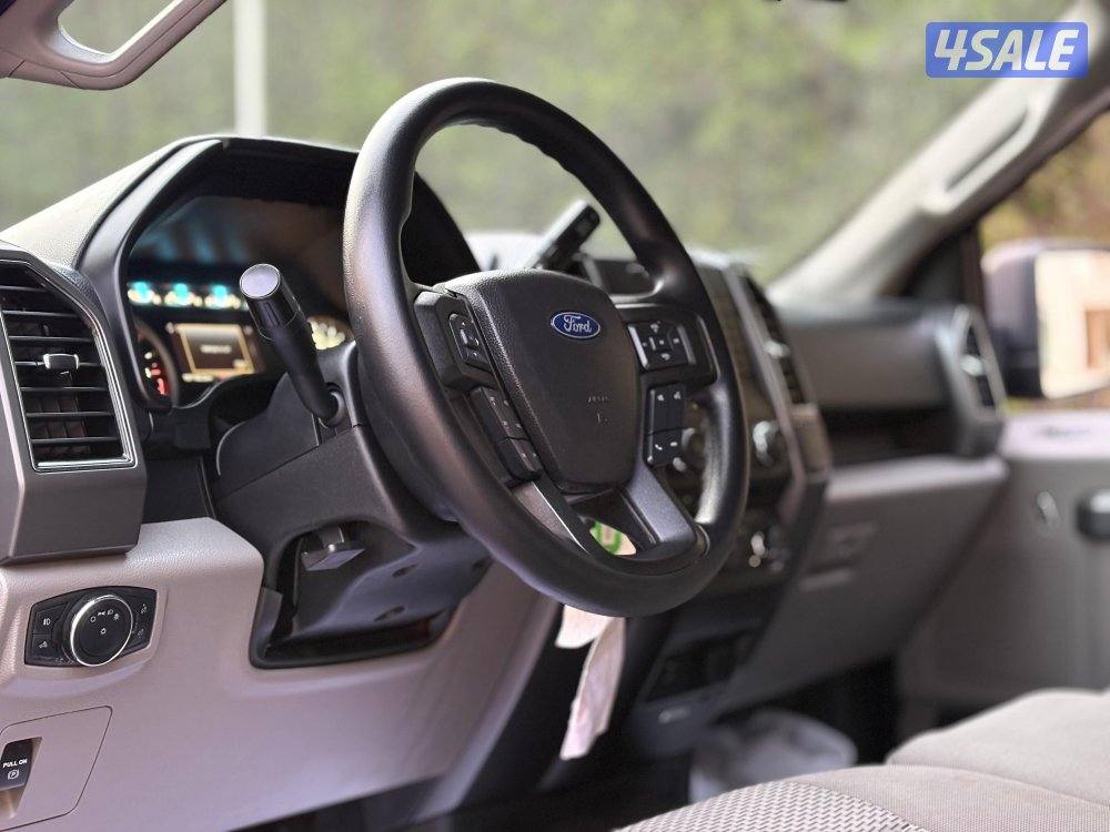 للبيع وانيت فورد F150 Xlt 4×4 موديل 20189