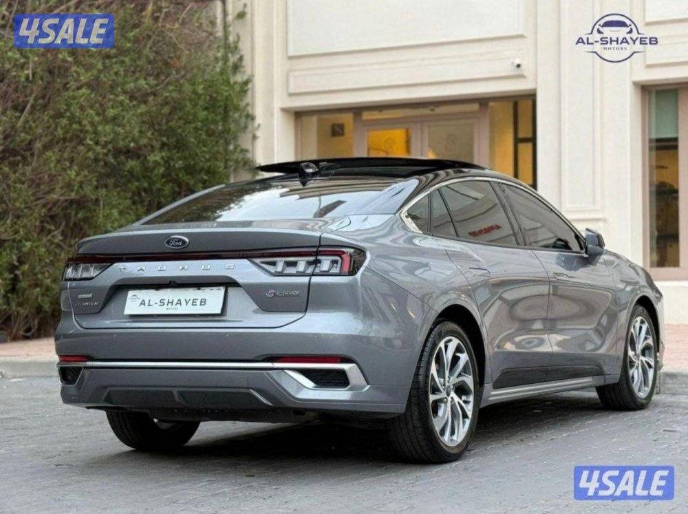 للبيع فورد تورس تيتانيوم أعلى فئه الفل موديل 20236