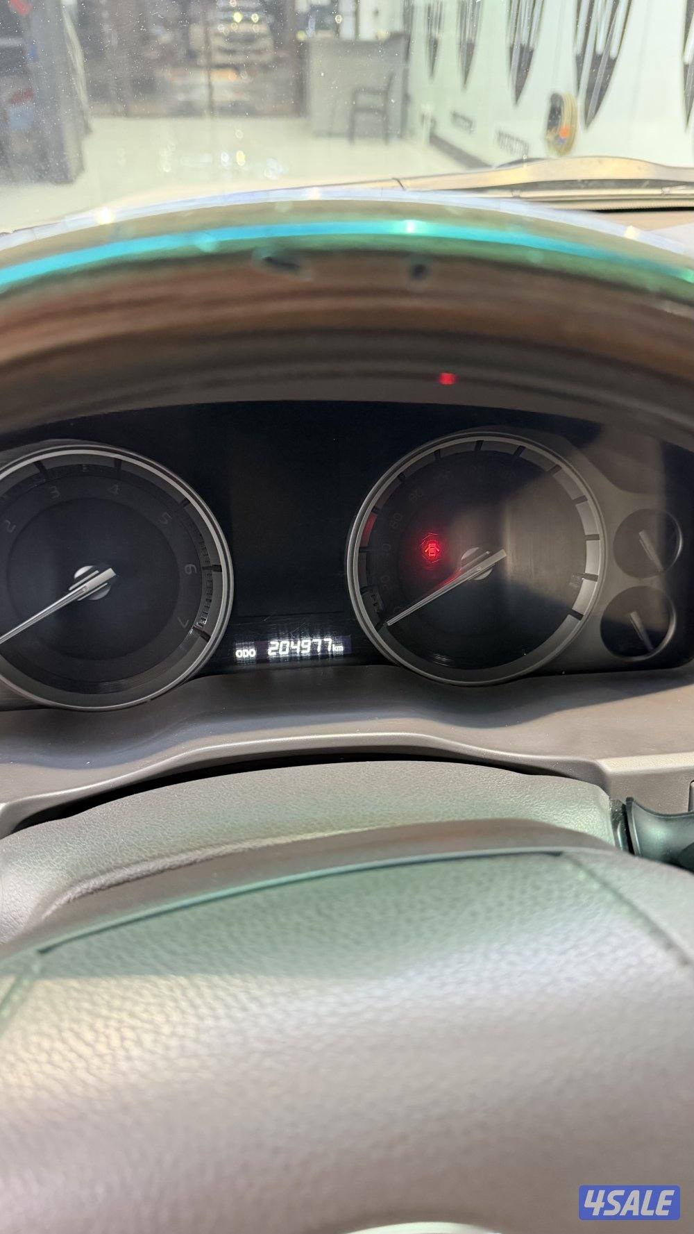 للبيع لاندكروزر تورينق5