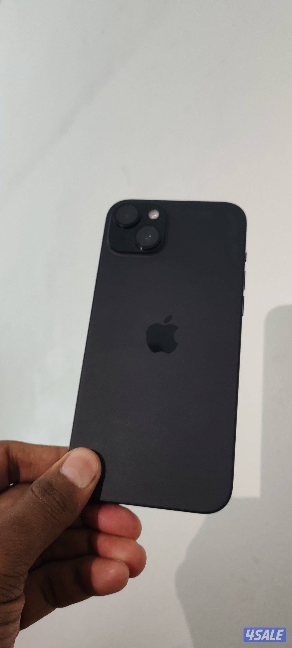 iPhone 15 plus 128gb0