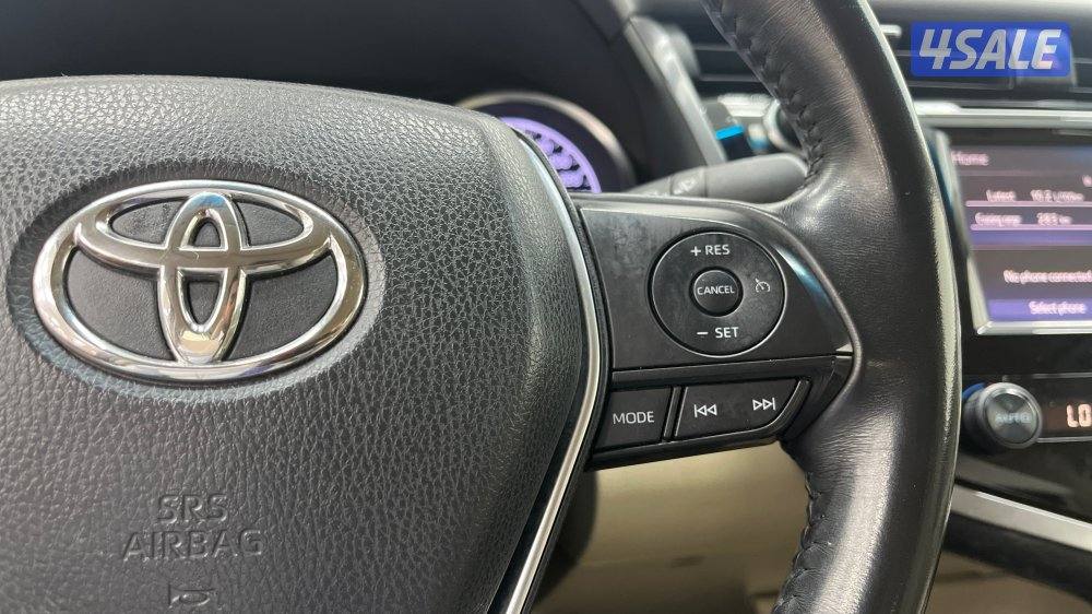 TOYOTA CAMRY GLE 4 CYL MID OPTION7