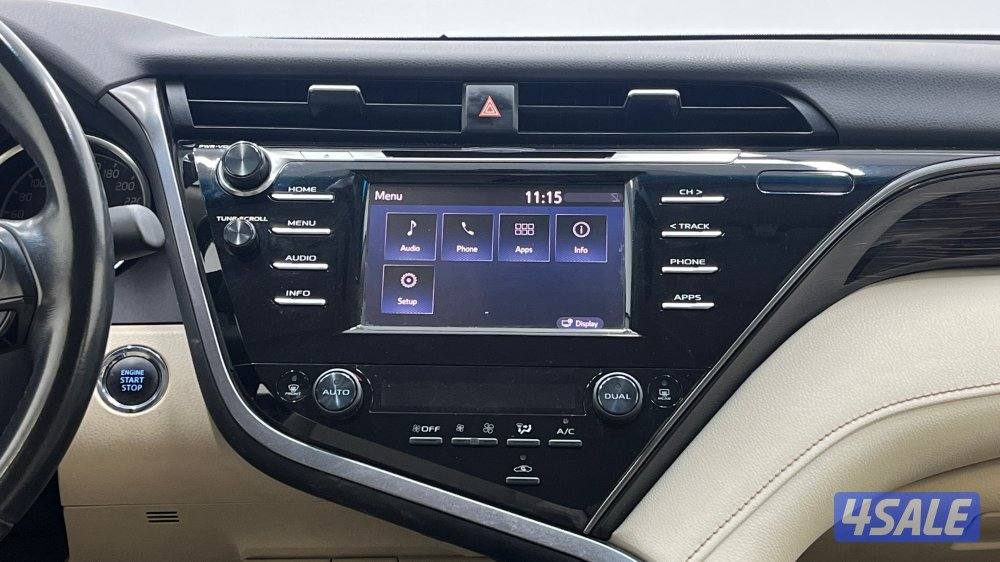 TOYOTA CAMRY GLE 4 CYL MID OPTION13