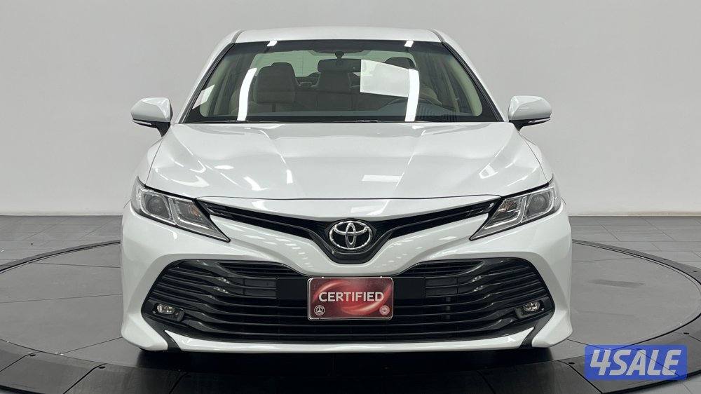 TOYOTA CAMRY GLE 4 CYL MID OPTION15